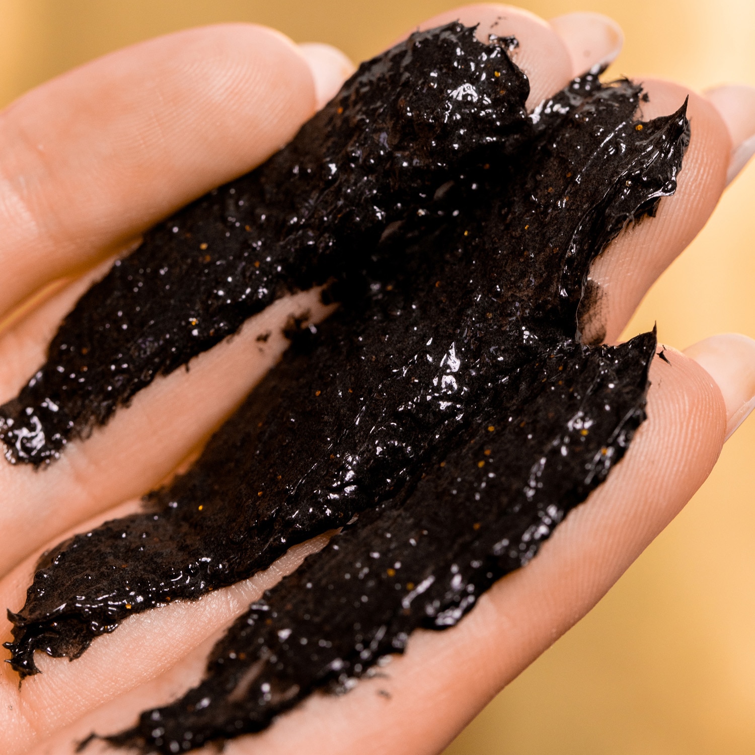 24K GOLD BLACK SOAP CLENASER: JABÓN ANTI-IMPUREZAZ (LIMPIADOR ANTI-EDAD)
